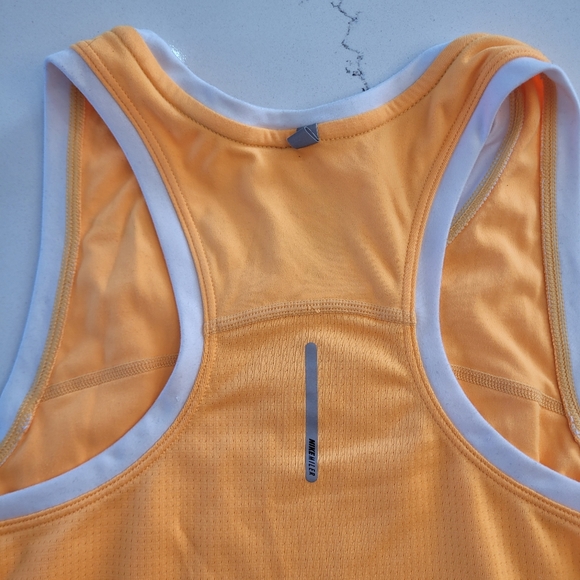 Nike Dri-Fit tank-top - women's size Small - Picture 8 of 15